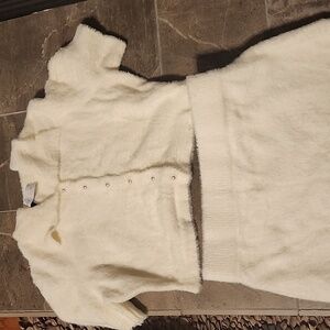 Serenette 2pc Fuzzy Top & Skirt Set Size Medium